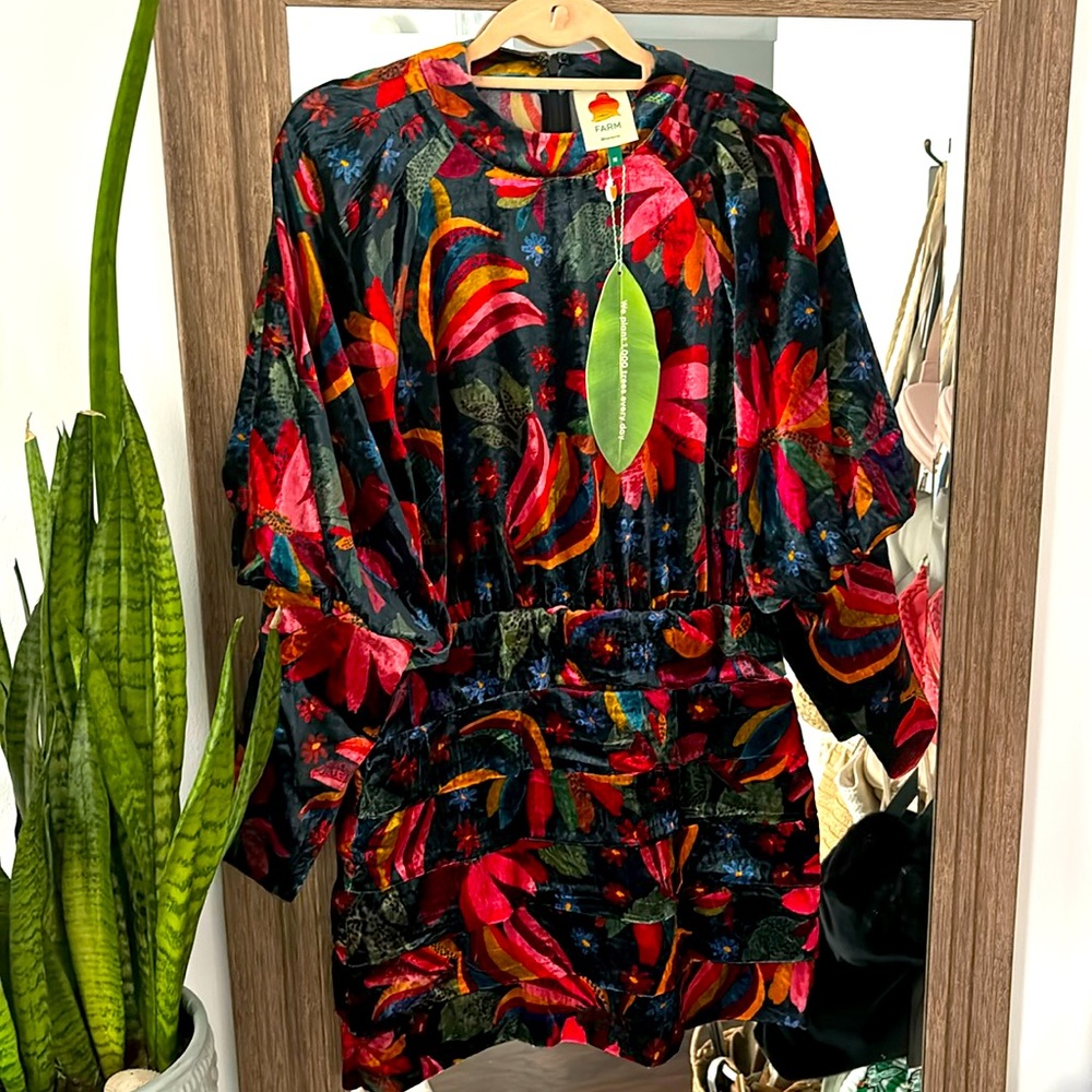 🌺 🍌 NWT Farm Rio velvet dress size Medium 🌺 🍌